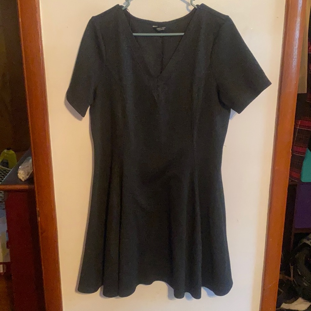 Simply Vera little black dress